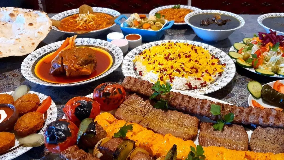 ویژگیهای  پیتزا شب